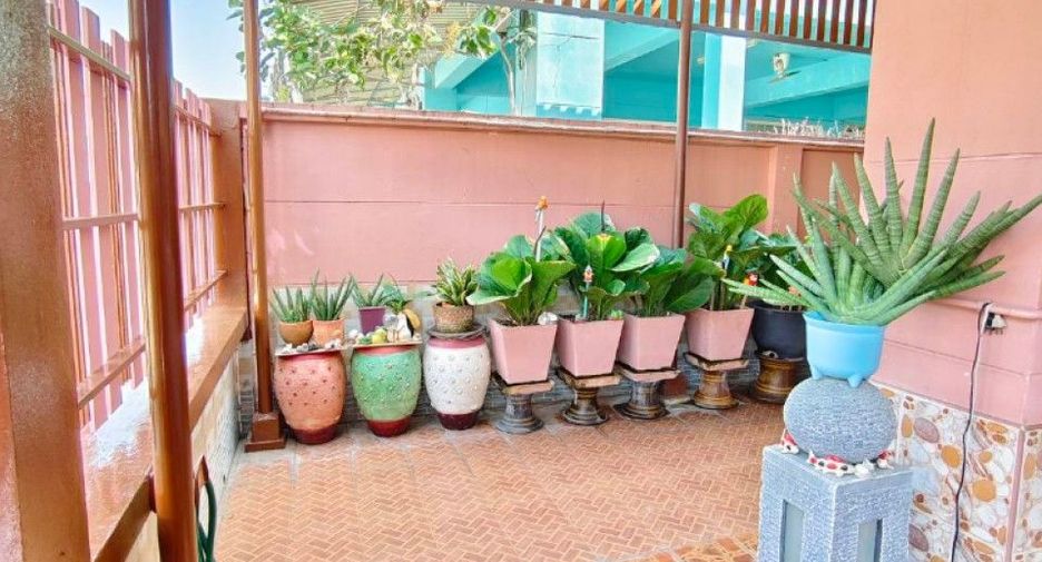 Haus zum Kauf mit 5 Zimmer in Mueang Chachoengsao, Chachoengsao