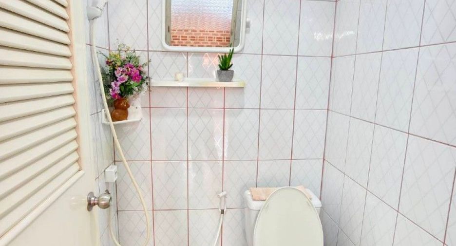 Haus zum Kauf mit 5 Zimmer in Mueang Chachoengsao, Chachoengsao