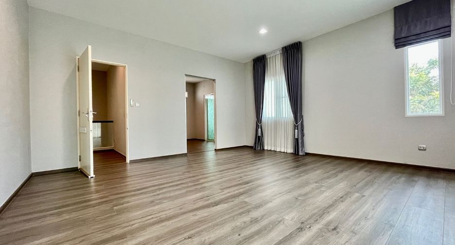 出售 4 卧室 独立屋 在 Sai Mai, 曼谷