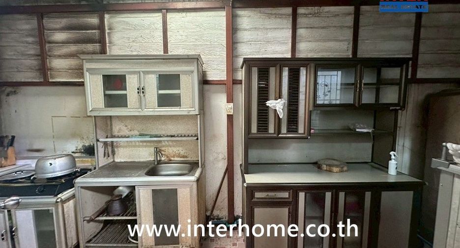 For sale 4 bedrooms townhouse in Bang Phli, Samut Prakan
