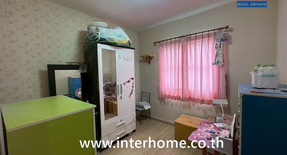 For sale 4 bedrooms townhouse in Bang Phli, Samut Prakan