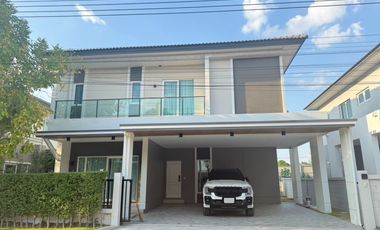 For rent 4 bedrooms house in Lat Krabang, Bangkok
