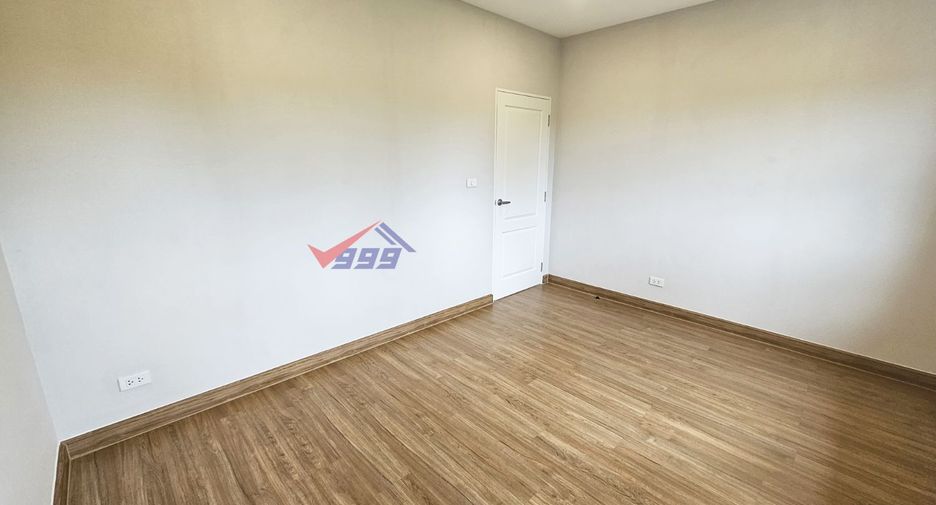 出租 4 卧室 独立屋 在 Lat Krabang, 曼谷