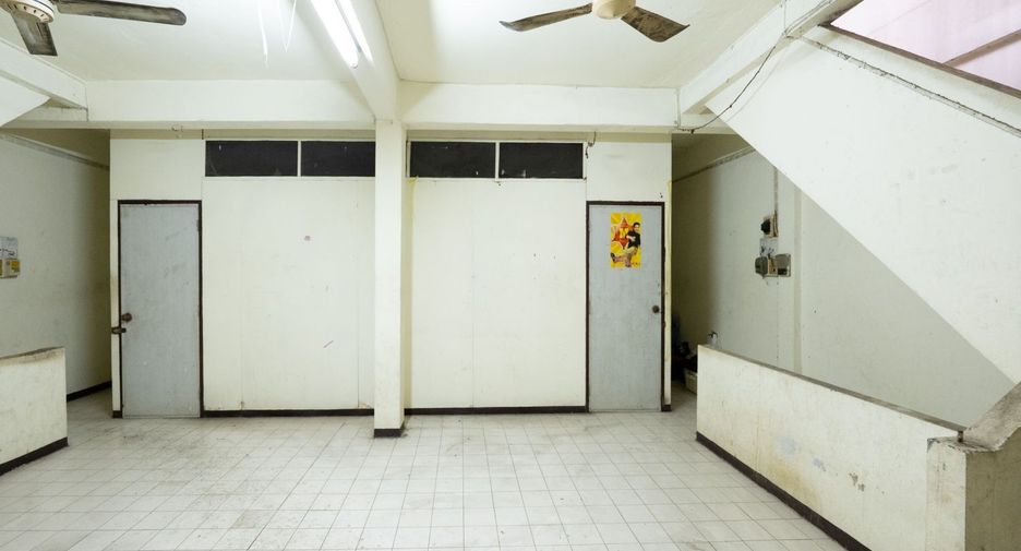 Local comercial en venta en Bang Bon, Bangkok