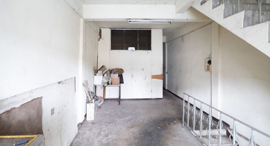 Local comercial en venta en Bang Bon, Bangkok