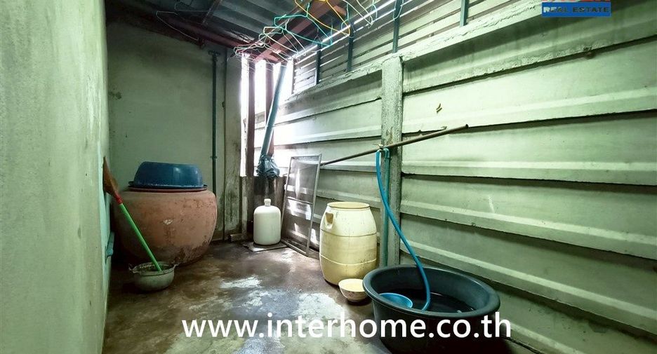 Casa adosada en venta de 1 habitaciones en Lam Luk Ka, Pathum Thani