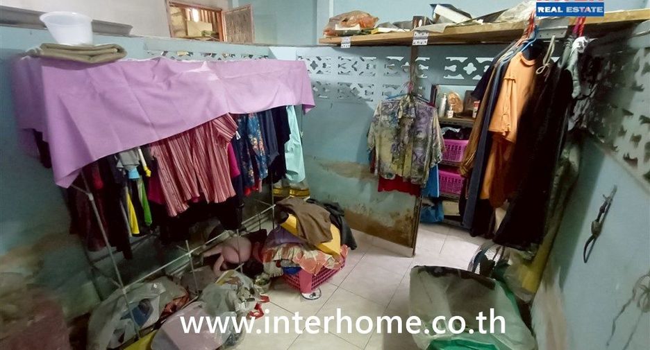 Casa adosada en venta de 1 habitaciones en Lam Luk Ka, Pathum Thani