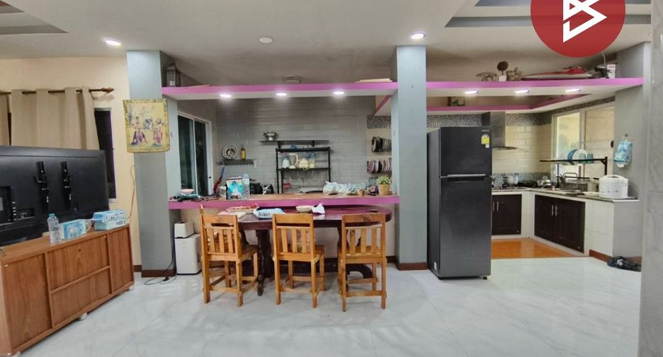 Haus zum Kauf mit 6 Zimmer in Mueang Samut Prakan, Samut Prakan