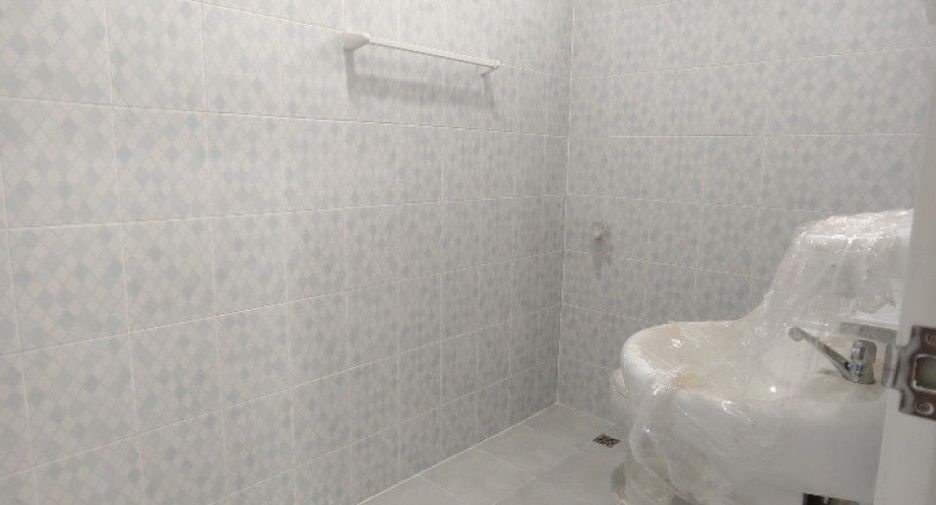For sale 3 bedrooms house in Photharam, Ratchaburi
