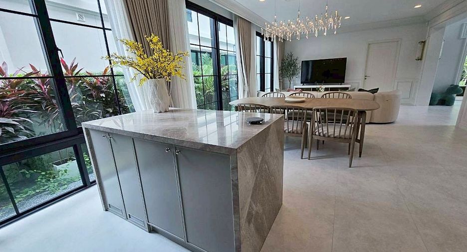 Haus zur Miete mit 5 Zimmer in Saphan Sung, Bangkok