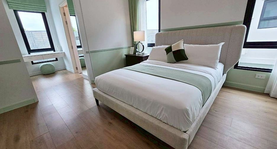 Haus zur Miete mit 5 Zimmer in Saphan Sung, Bangkok