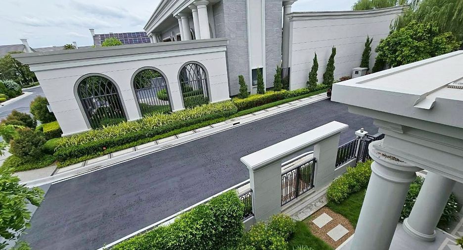 Haus zur Miete mit 5 Zimmer in Saphan Sung, Bangkok
