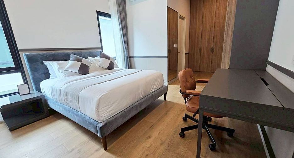 Haus zur Miete mit 5 Zimmer in Saphan Sung, Bangkok