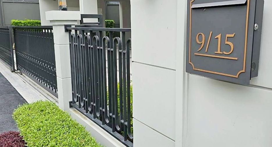 Haus zur Miete mit 5 Zimmer in Saphan Sung, Bangkok
