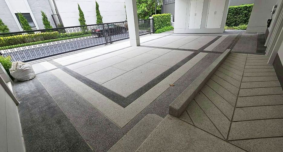 Haus zur Miete mit 5 Zimmer in Saphan Sung, Bangkok