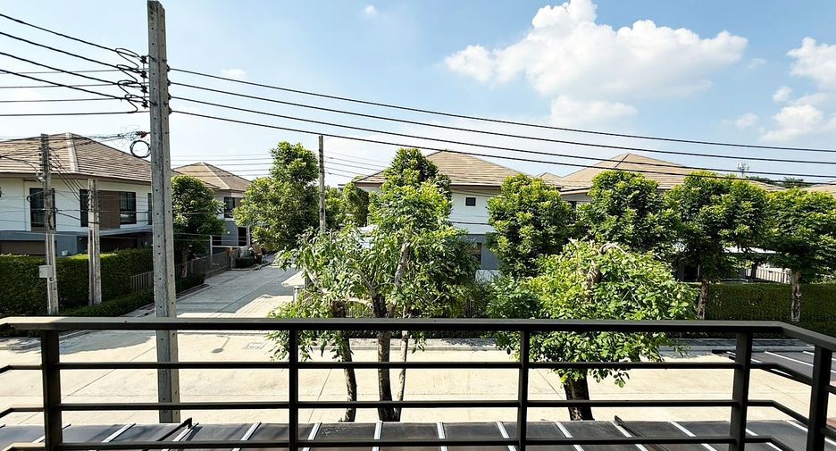 For rent 4 bedrooms house in Prawet, Bangkok