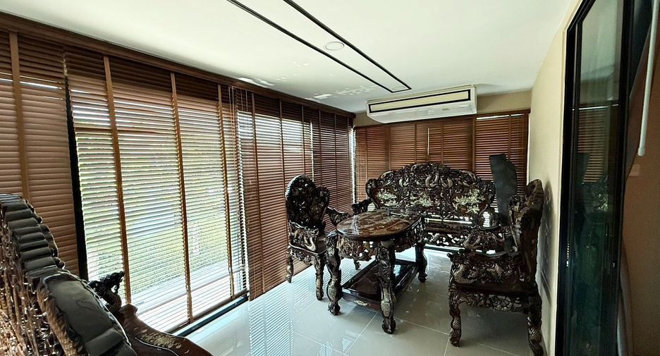 For rent 4 bedrooms house in Prawet, Bangkok