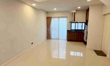 Haus zum Kauf mit 4 Zimmer in Prawet, Bangkok