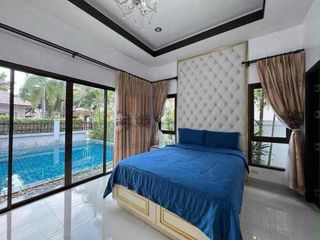 Villa en alquiler de 3 habitaciones en Bang Lamung, Chonburi