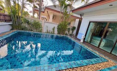 À louer 3 chambres villa à Huay Yai, Pattaya