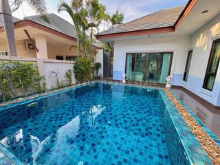Villa en alquiler de 3 habitaciones en Bang Lamung, Chonburi