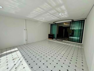For rent 2 bedrooms townhouse in Bang Lamung, Chonburi