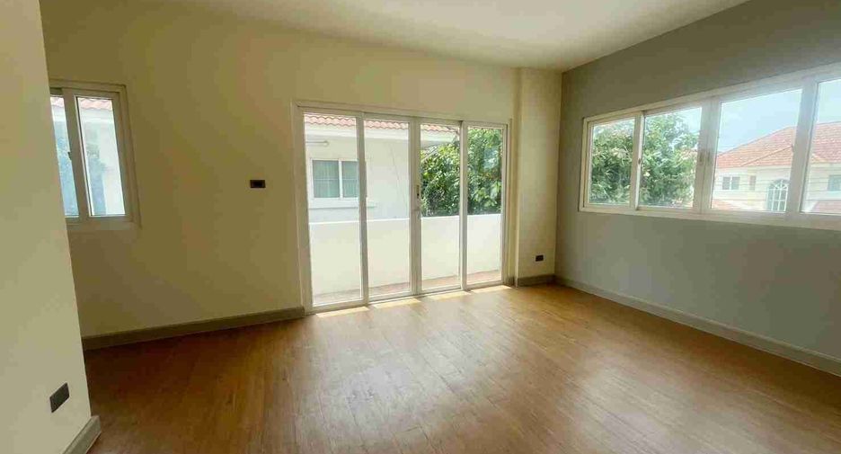For sale 3 bedrooms house in Sai Mai, Bangkok
