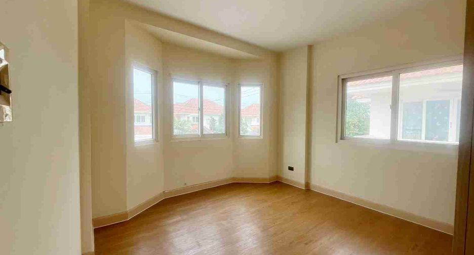 For sale 3 bedrooms house in Sai Mai, Bangkok