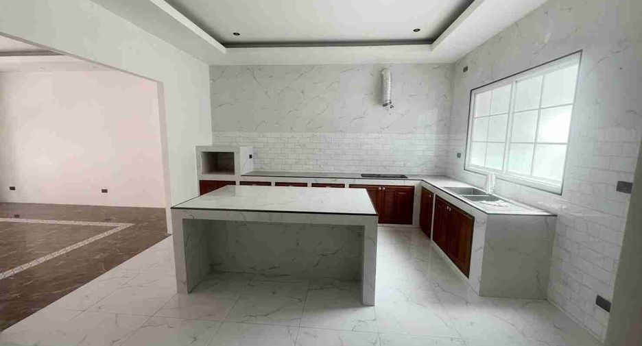 For sale 3 bedrooms house in Sai Mai, Bangkok