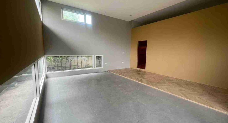 For sale 3 bedrooms house in Sai Mai, Bangkok