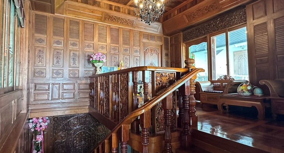For rent and for sale 4 bedrooms house in Bang Lamung, Chonburi