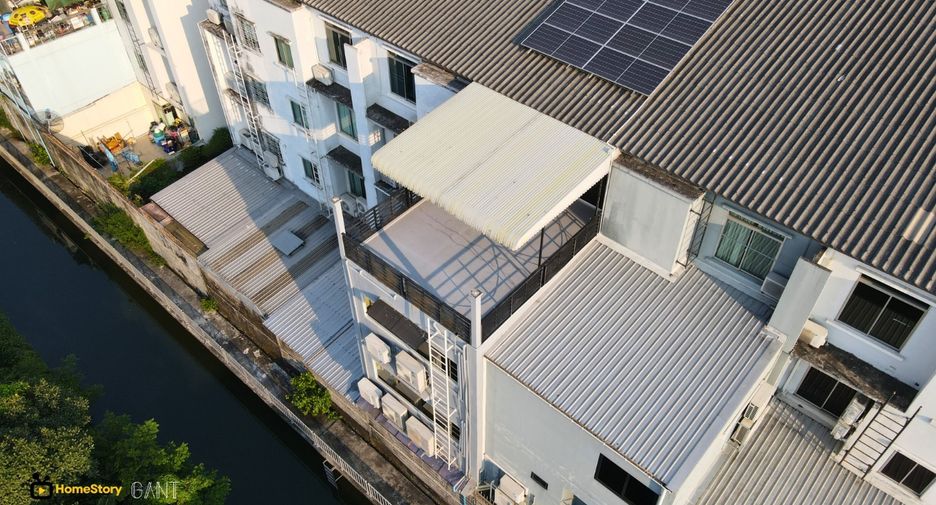 À vendre 1 chambre maison de ville à Prawet, Bangkok