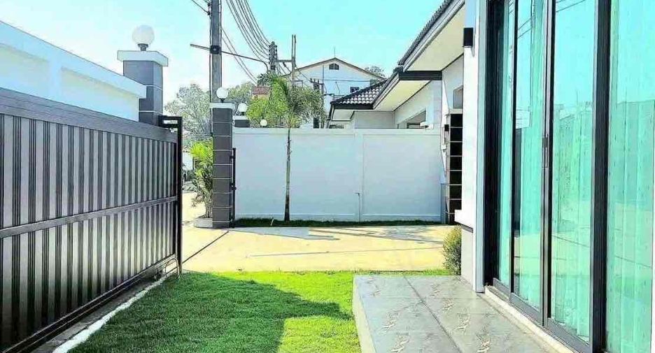 À vendre 3 chambres villa à Huay Yai, Pattaya