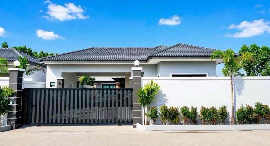 À vendre 3 chambres villa à Huay Yai, Pattaya