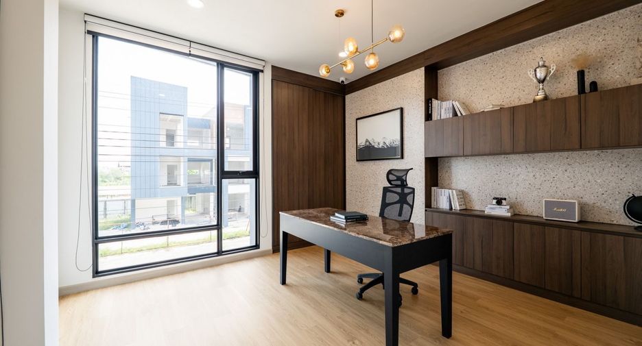 For sale 2 ベッドルーム office in Bang Phli, Samut Prakan