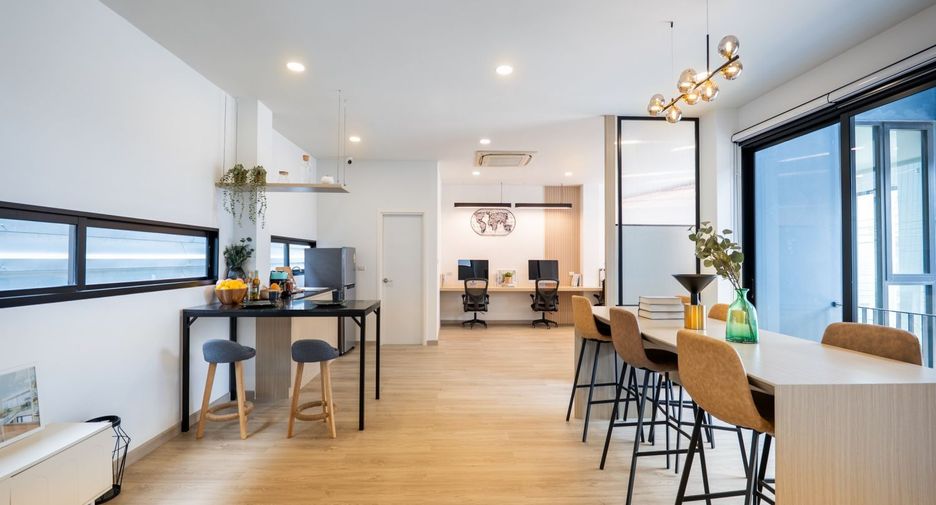 For sale 2 ベッドルーム office in Bang Phli, Samut Prakan