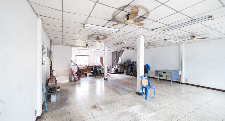 Local comercial en venta en Bang Bon, Bangkok