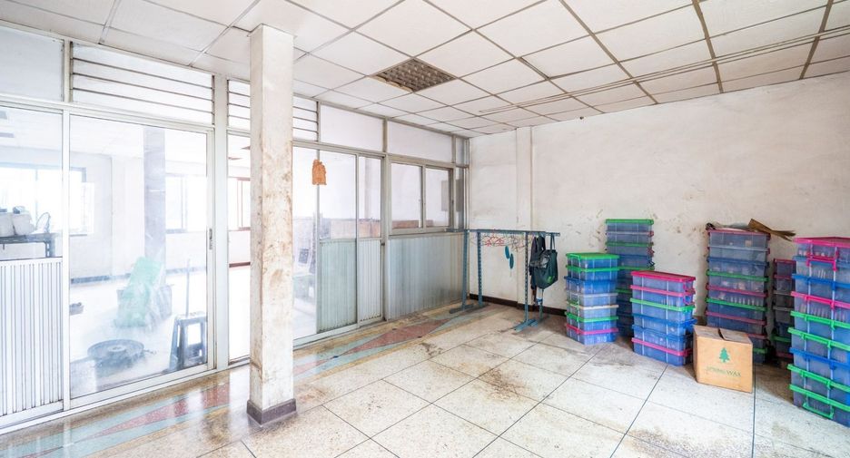 Local comercial en venta en Bang Bon, Bangkok