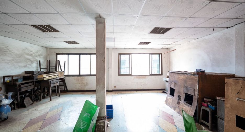 Local comercial en venta en Bang Bon, Bangkok