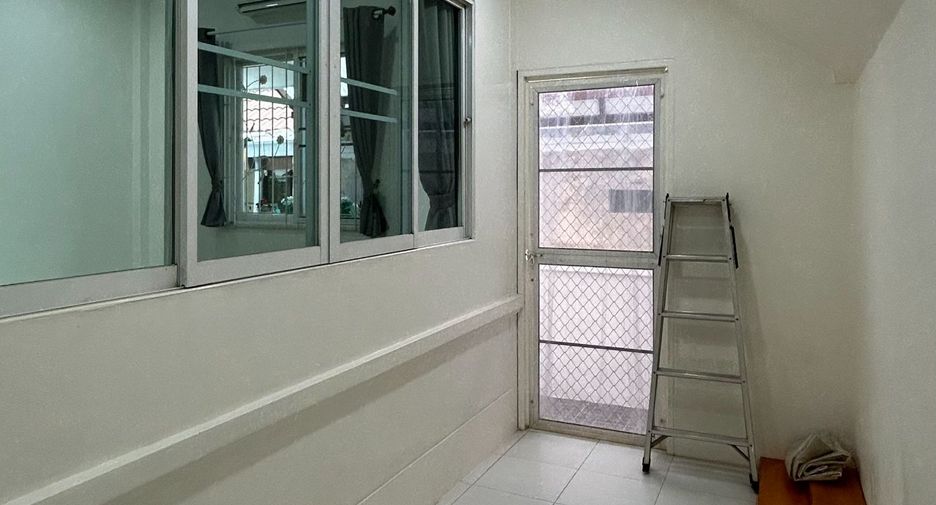 Haus zum Kauf mit 3 Zimmer in Mueang Chiang Mai, Chiang Mai