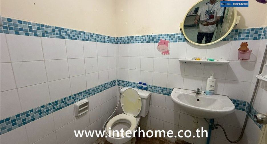 For sale 3 bedrooms townhouse in Khlong Luang, Pathum Thani