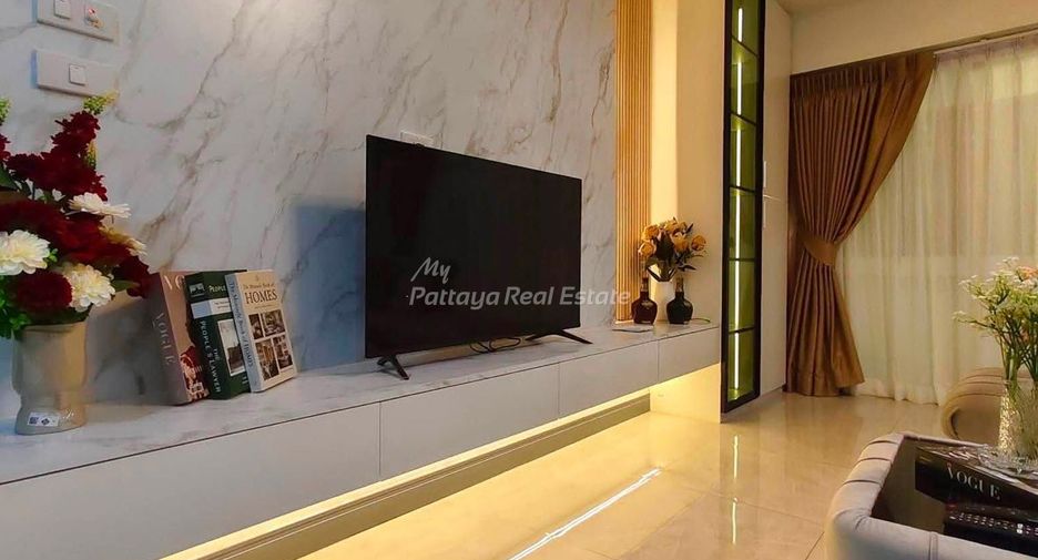 For sale 3 bedrooms condo in Jomtien, Pattaya