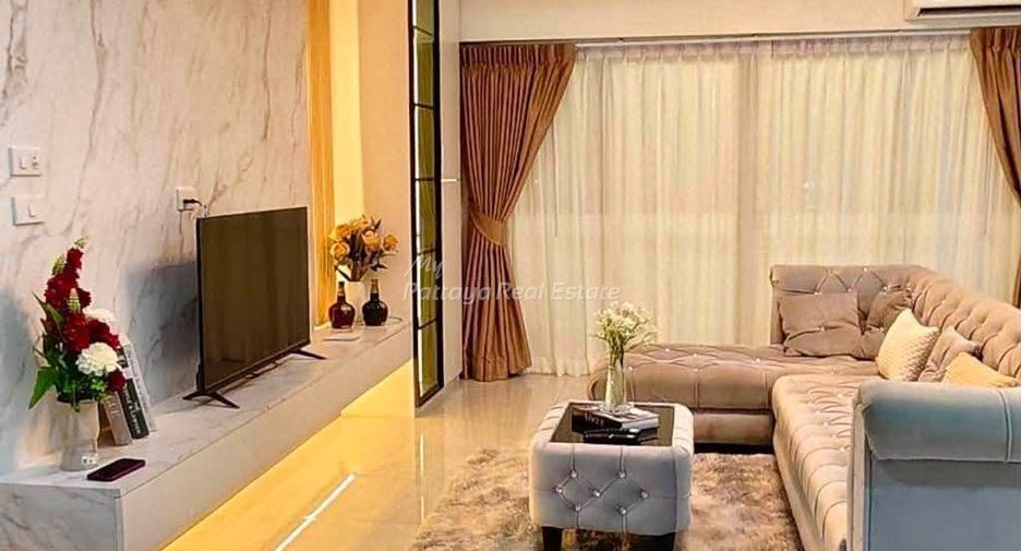 For sale 3 bedrooms condo in Jomtien, Pattaya