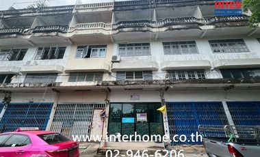 For sale 3 bedrooms retail Space in Bang Bon, Bangkok