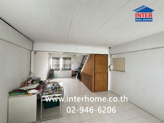 For sale 3 bedrooms retail Space in Bang Bon, Bangkok