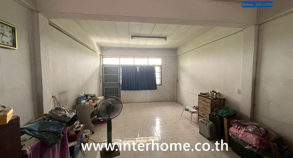 For sale 3 bedrooms retail Space in Bang Bon, Bangkok