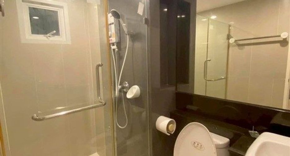 For sale 1 bed condo in Thon Buri, Bangkok
