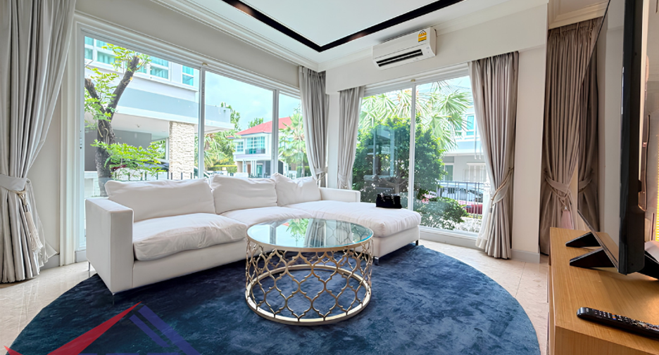 À louer 4 chambres maison à Saphan Sung, Bangkok