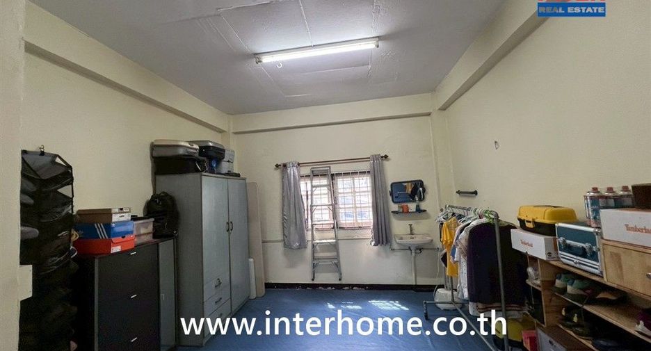 Gewerbefläche zum Kauf mit 5 Zimmer in Bang Khae, Bangkok