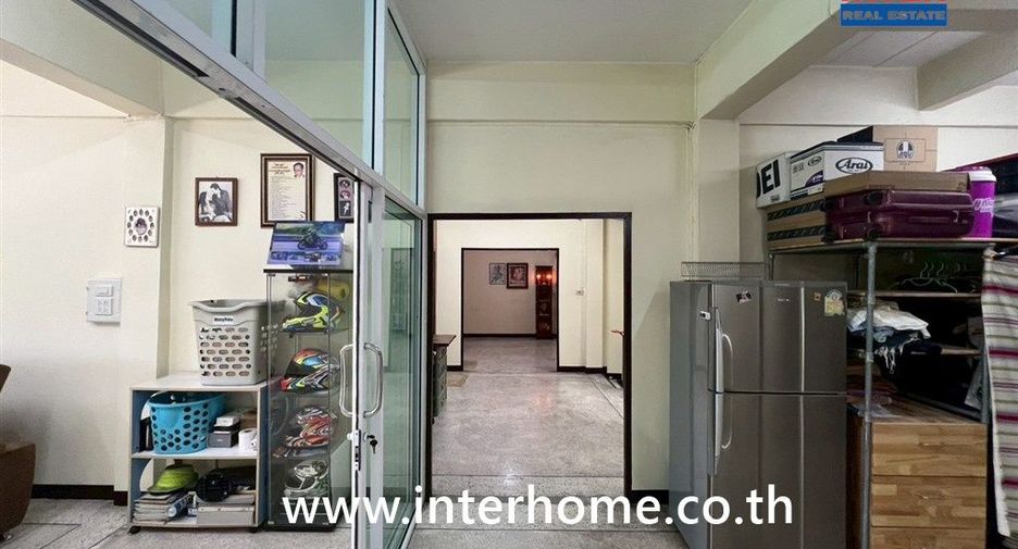 Gewerbefläche zum Kauf mit 5 Zimmer in Bang Khae, Bangkok